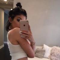 Kylie Jenner : du silicone pour gonfler ses fesses ? Elle réagit sur Twitter
