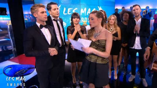 Benoît Dubois en larmes, Capucine Anav... : découvrez leurs adieux émouvants dans Le Mag de NRJ 12