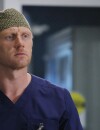 Grey's Anatomy saison 12, épisode 7 : Owen (Kevin McKidd) sur une photo