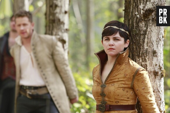 Once Upon a Time saison 5, épisode 8 : Ginnifer Goodwin (Mary Margareth) sur une photo