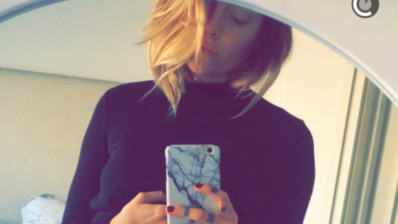 Caroline Receveur : ventre plat et lingerie sexy pour un Snapchat torride