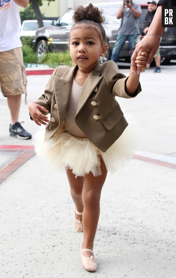 Kim Kardashian : sa fille North déjà fan de son petit frère Saint