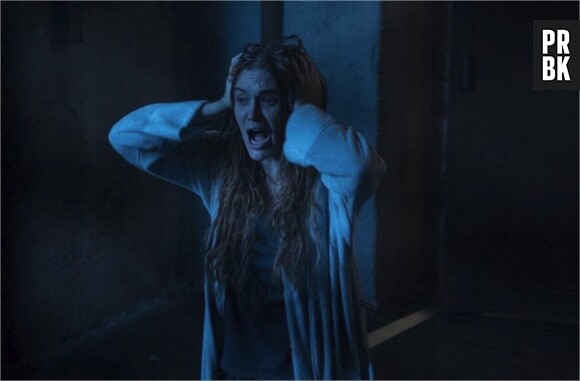 Teen Wolf saison 5 : Lydia (Holland Roden) paniquée sur une photo