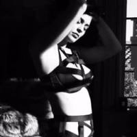 Kylie Jenner en string et soutien-gorge : son shooting bouillant pour bien débuter 2016