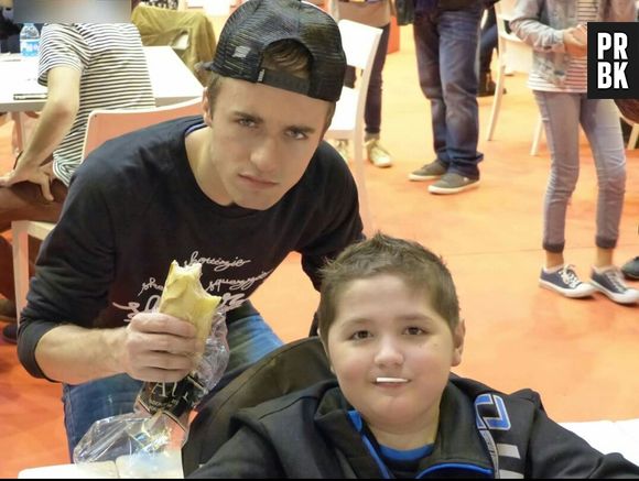 Les rêves d'Ethan : les youtubeurs soutiennent le jeune homme