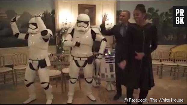 Barack et Michelle Obama dansent avec R2-D2 et des Stormtroopers