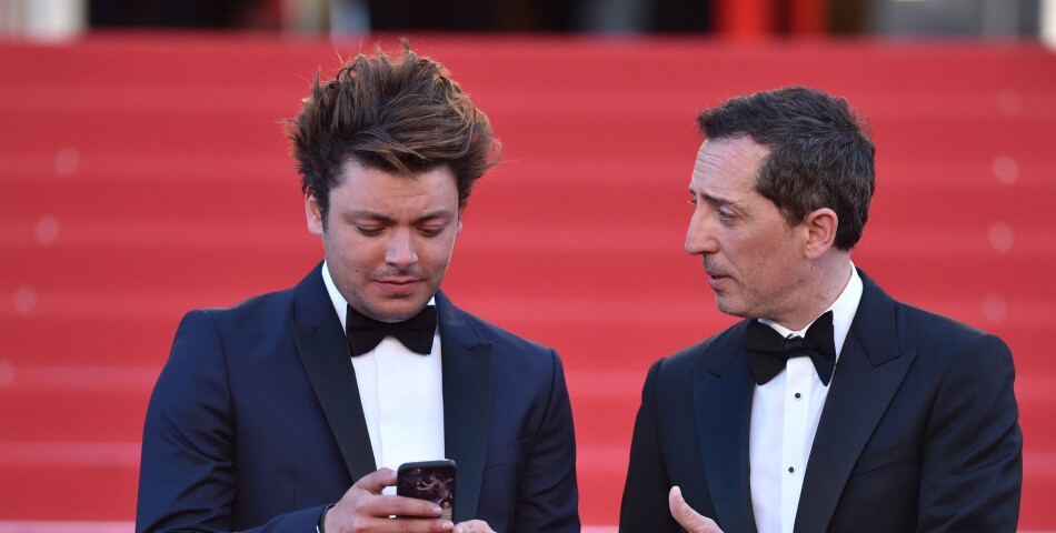 Kev Adams et Gad Elmaleh ensemble sur les marches de Cannes