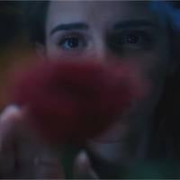 La Belle et la Bête : Emma Watson intrigue dans un joli teaser