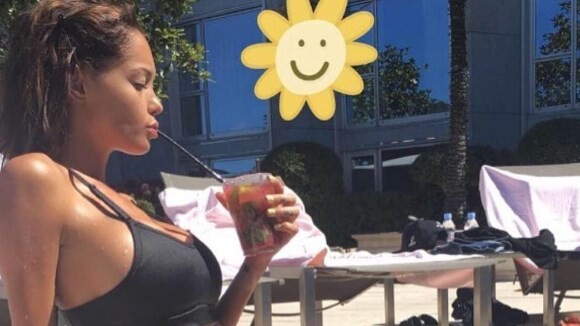 Nabilla Benattia : ses photos ultra sexy au bord de la piscine ?