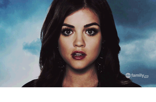 Pretty Little Liars saison 7 : Aria grande méchante ? 4 indices qui prouvent que c'est possible