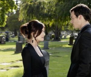 Pretty Little Liars saison 7 : Aria et Ezra toujours amoureux