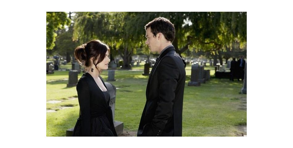 Pretty Little Liars saison 7 : Aria et Ezra toujours amoureux