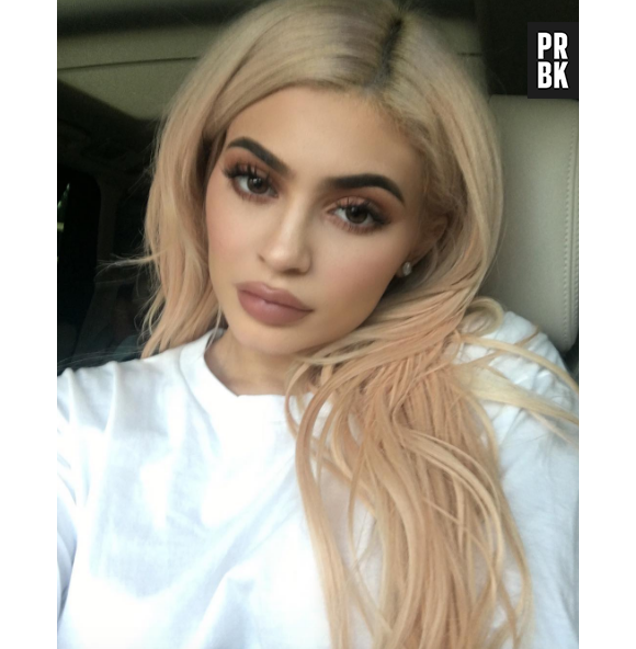 Kylie Jenner répond enfin aux rumeurs de chirurgie