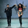 Adriana Lima et The Weeknd au défilé Victoria's Secret au Grand Palais à Paris.