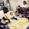 M. Pokora et Omar Sy rendent visite à des enfants malades en décembre 2016