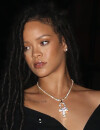  Rihanna sans soutien-gorge et avec un haut transparent, la chanteuse provoque à nouveau Instagam 