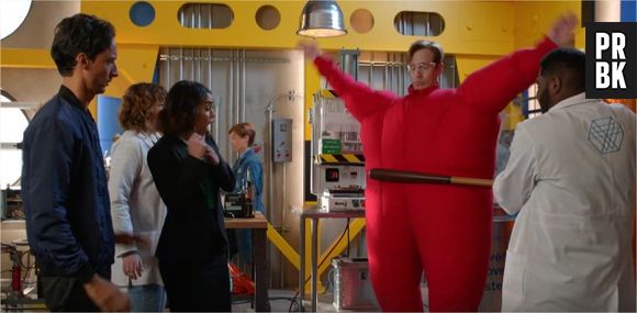 Powerless : Vanessa Hudgens contre les super-héros dans une bande-annonce déjantée