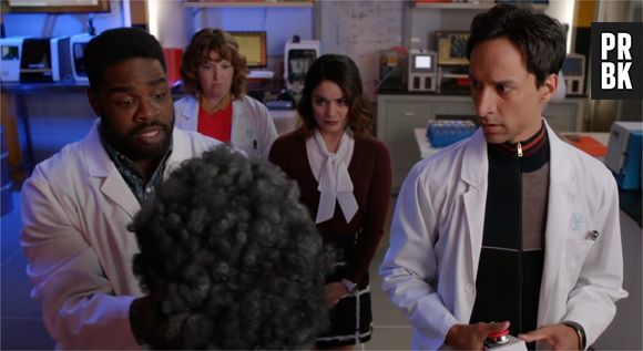 Powerless : Vanessa Hudgens contre les super-héros dans une bande-annonce déjantée