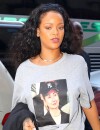     Rihanna a-t-elle le super-pouvoir de marcher en talons sur les grilles du métro       ? La nouvelle théorie WTF    