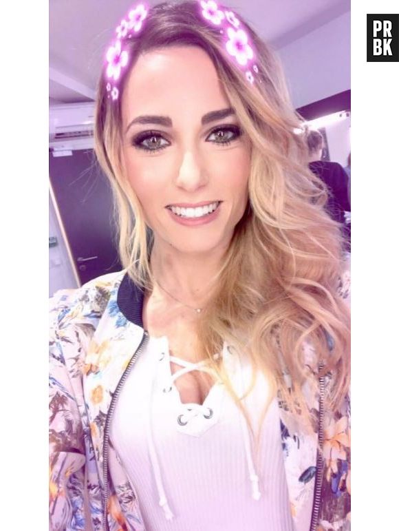 Capucine Anav vénale ? Elle répond aux critiques de Nabilla et Thomas : "je les plains"