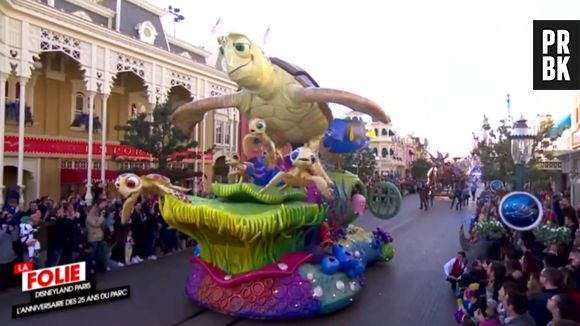 Découvrez tous les secrets de Disney dans le documentaire "La folie Disneyland Paris : l'anniversaire des 25 ans du parc" ce mercredi 19 avril 2017 sur C8 !