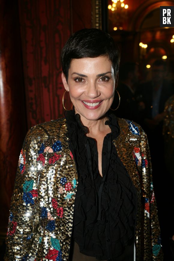 Cristina Cordula dévoile une photo d'elle blonde sur Instagram : ça change beaucoup de sa couleur actuelle !