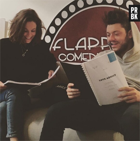Kev Adams et Mélanie Bernier se préparent pour le tournage du film Love Addict