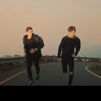 Clip "There For You" : Martin Garrix et Troye Sivan unissent leurs talents pour un son estival