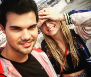 Taylor Lautner et Billie Lourd se seraient séparés après huit mois de relation