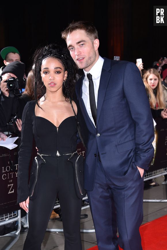 Robert Pattinson parle de ses fiançailles avec FKA Twigs
