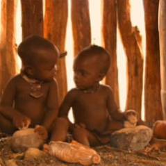 Bébés ... bande-annonce du film-docu consacré aux nouveaux-nés