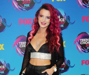 Bella Thorne aux Teen Choice Awards le 13 août 2017