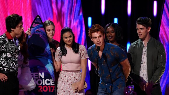 Riverdale, Lucy Hale, Bella Thorne... : les stars et les gagnants des Teen Choice Awards 2017