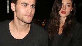 Paul Wesley et Phoebe Tonkin séparés ? Ils auraient rompu après 4 ans de relation