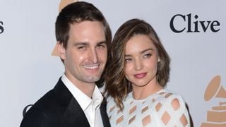 Miranda Kerr enceinte d'Evan Spiegel, le papa de Snapchat ! ??