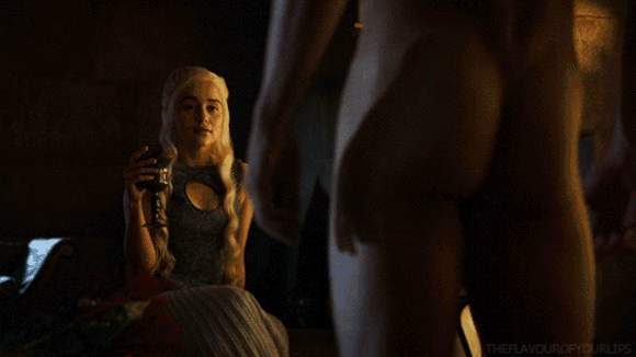 Game of Thrones : trop de sexe à l'écran ? Emilia Clarke défend la série