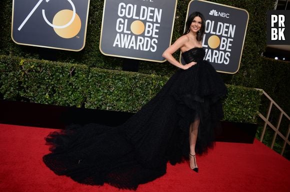 Kendall Jenner a-t-elle eu recours à la chirurgie esthétique ? Ses lèvres ont grossi, les internautes la clashent !