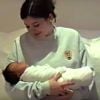 Kylie Jenner maman : elle dévoile son baby bump en vidéo et montre le visage de Chicago, la fille de Kim Kardashian et Kanye West !