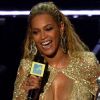 Beyoncé Knowles clashe-t-elle Kim Kardashian et Drake dans le titre "Top Off" ?