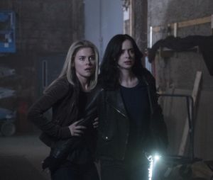 Jessica Jones saison 2 : Trish et Jessica sur une photo