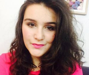 Léa (Jenesuispasjolie) critiquée pour une photo d'elle en train d'allaiter, elle réplique