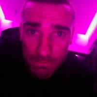 Antoine Griezmann : finies les coupes de cheveux improbables ? Il s&#039;est rasé les cheveux !