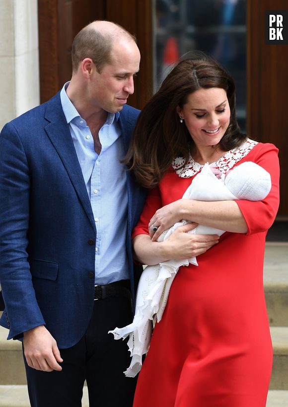 Kate Middleton et le Prince William présentent leur fils à Londres le 23 avril 2018