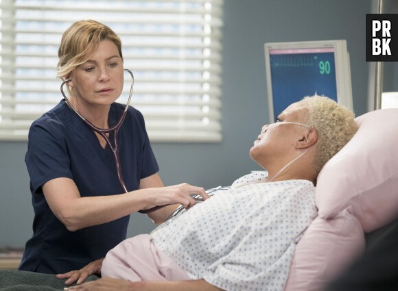 Grey's Anatomy saison 15, épisode 1 : Meredith (Ellen Pompeo) sur une photo