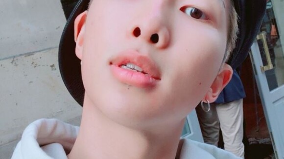 BTS : RM cartonne en solo avec le clip "Forever Rain" et la mixtape "Mono"