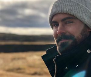 Zac Efron barbu et méconnaissable, on est loin de l'époque High School Musical