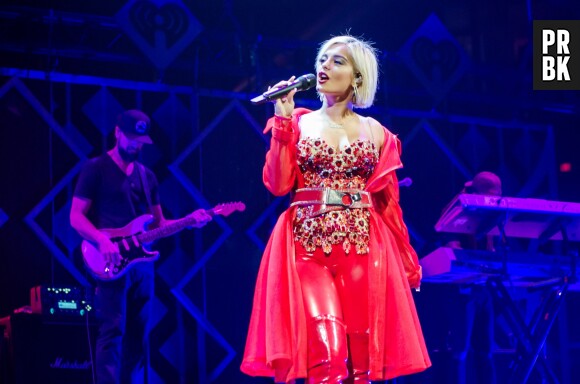 Bebe Rexha "trop grosse" : des marques refusent de l'habiller pour les Grammy Awards 2019, la chanteuse pousse un coup de gueule.