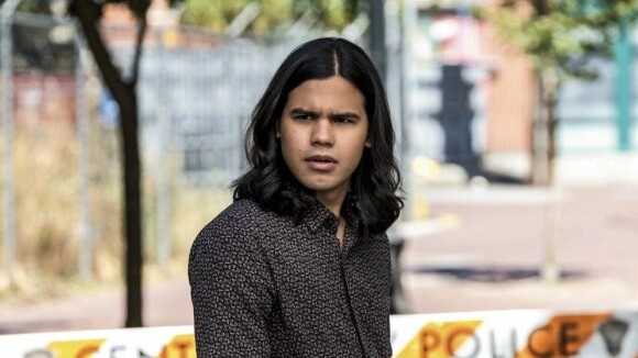 The Flash saison 5 : Carlos Valdes (Cisco) quitte la série ?