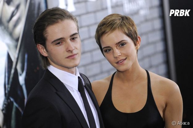 Ces stars qui posent avec leur famille sur un tapis rouge : Emma Watson et son frère Alex