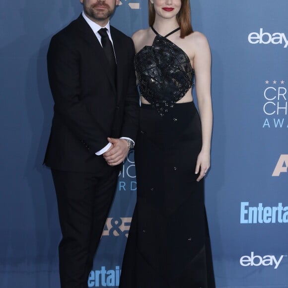 Ces stars qui posent avec leur famille sur un tapis rouge : Emma Stone et son frère Spencer